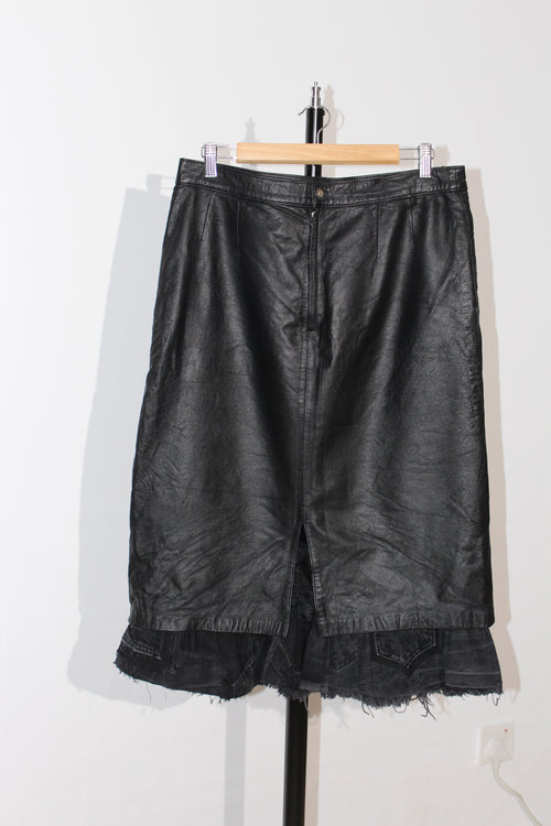 DENIM-RUFFLE FAUX LEATHER SKIRT