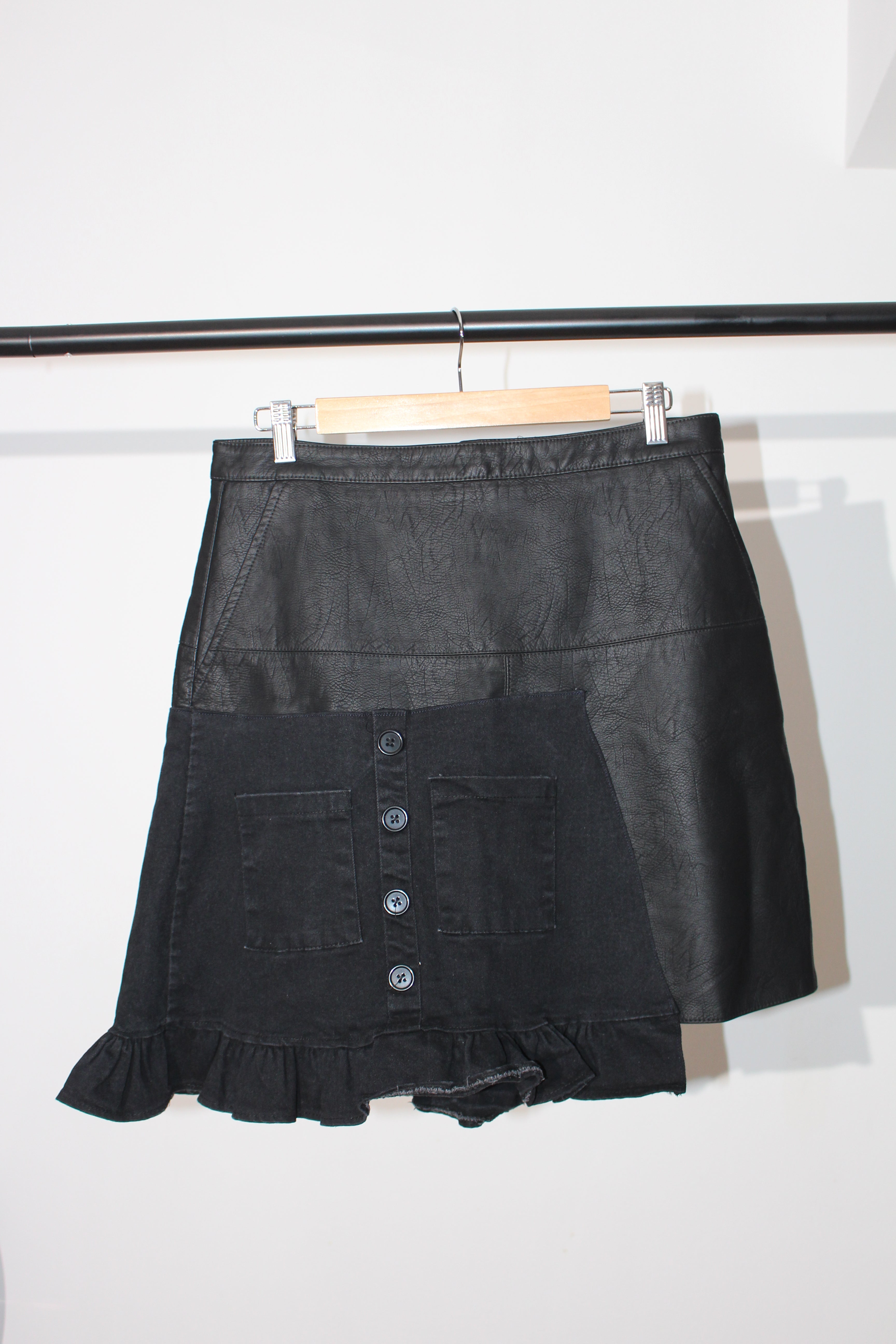 ASYMMETRICAL MINI SKIRT