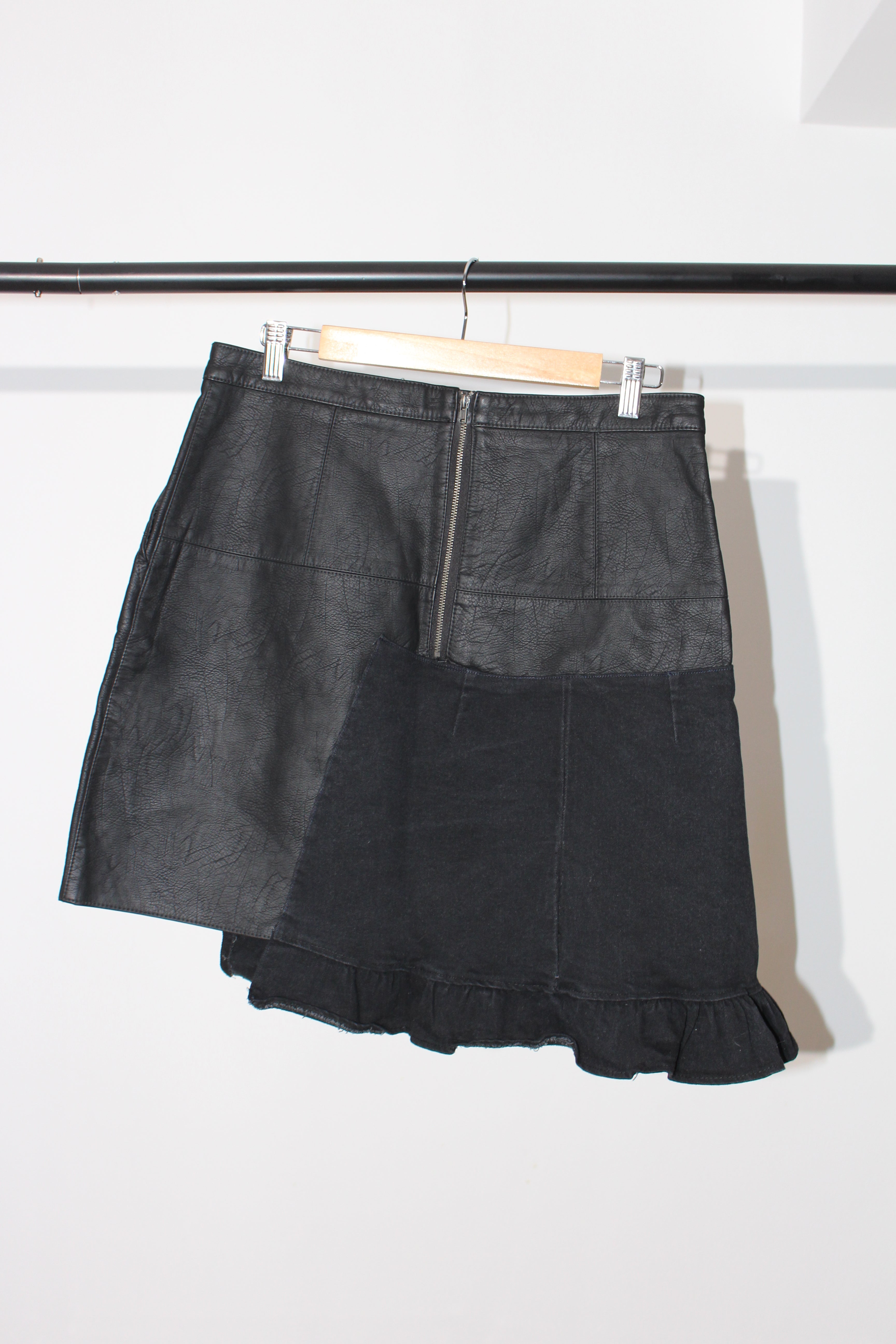 ASYMMETRICAL MINI SKIRT