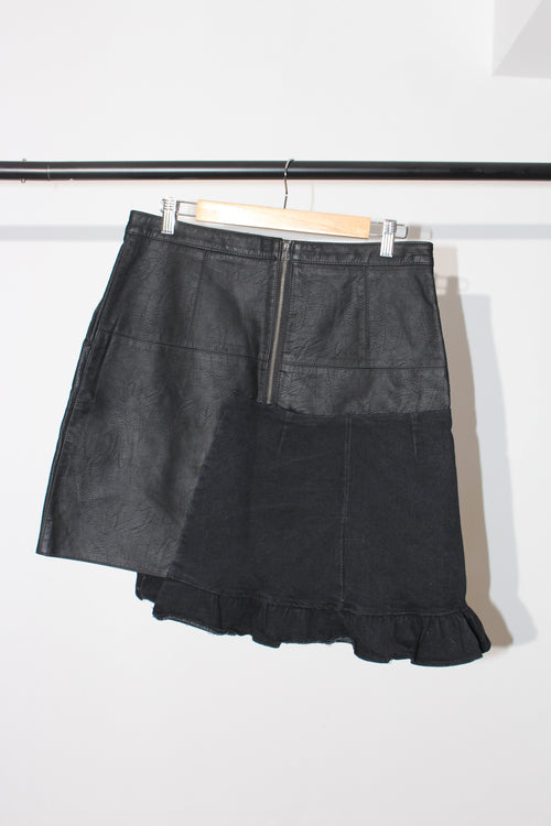 ASYMMETRICAL MINI SKIRT